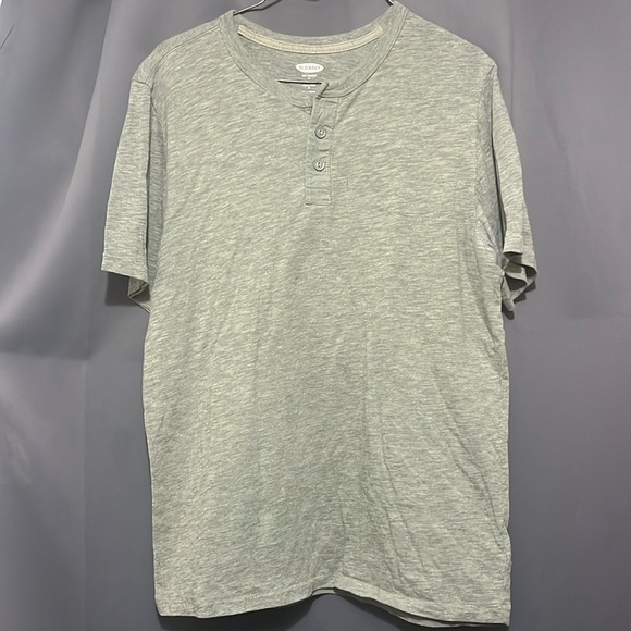 Old Navy T-Shirt - Picture 1 of 4